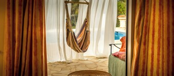 Can Paradis - Be Transported Back to 1970 and ' The Summer of Love'