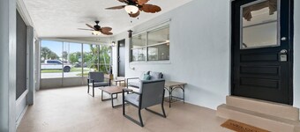 Mango Tree by the Sea, Hutchinson Island - Bungalow B!