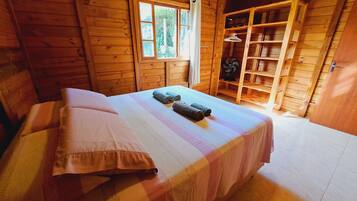 Family House, 2 Bedrooms | 2 bedrooms, free WiFi, bed sheets