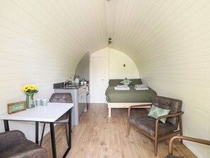 숙박 시설 구내