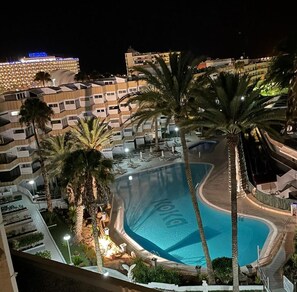 Unclassified image, 5 of 6, button - Breathtaking sea and Mountain View From Relaxing Flamingo Nest Apartment (San Bartolomé de Tirajana)