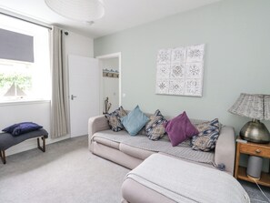 Living area - Anchor Cottage (Elgin)