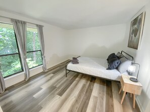 2 camere, ferro/asse da stiro, Wi-Fi gratuito, lenzuola