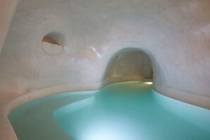 Piscine couverte, piscine chauffée