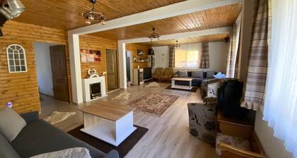 Beautiful and Cosy 5 Bedrooms Vila , Near Boli Cave a Unique Nature Creation