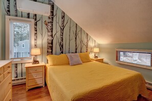 3 bedrooms, iron/ironing board, travel cot, WiFi