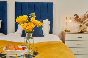 1 habitación, tabla de planchar con plancha, wifi y ropa de cama 