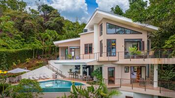 3 bedrooms