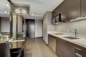 Fridge, microwave