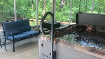 Bain à remous intérieur