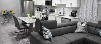 Exquisite suite in Beaumont!