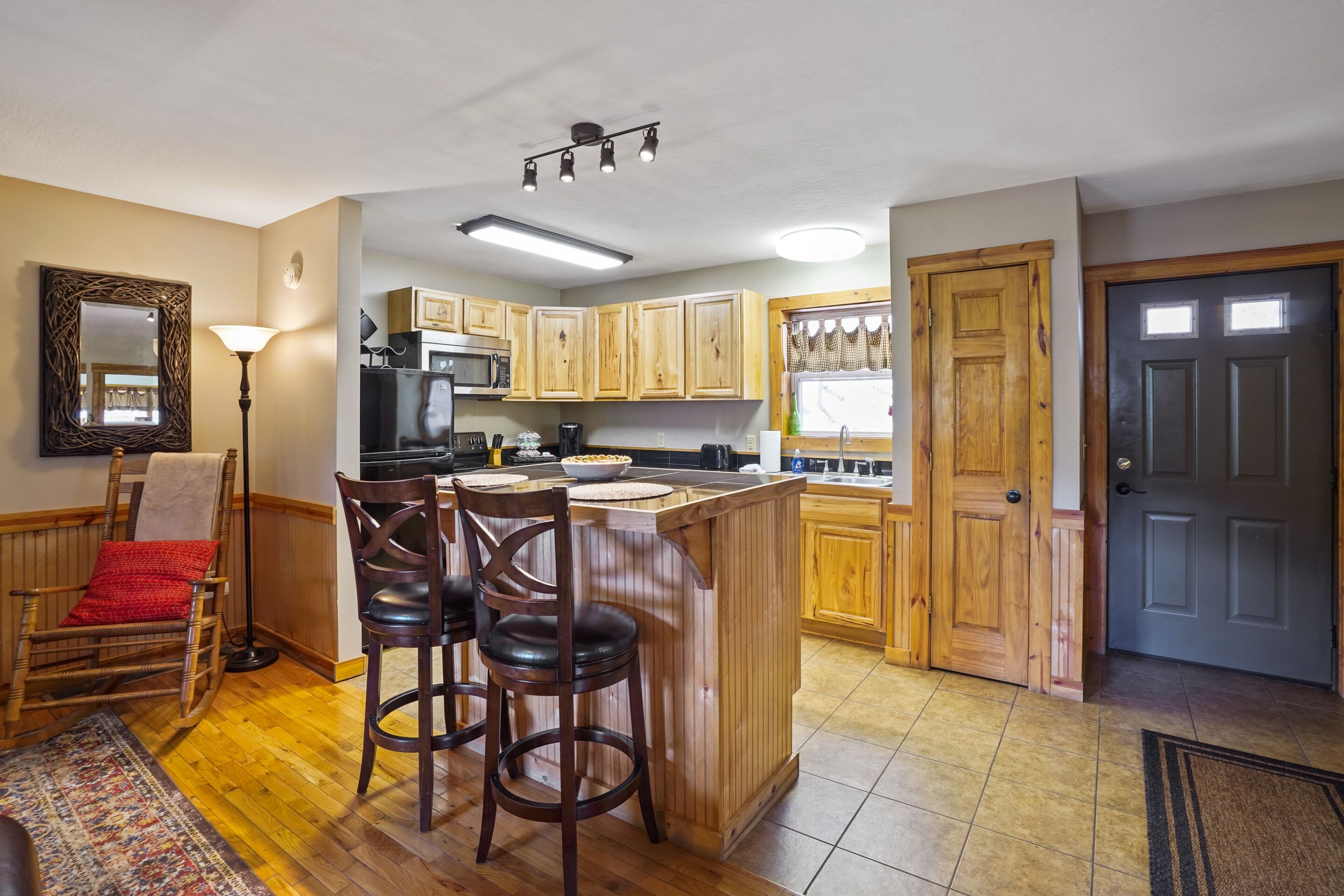 Refrigerador, microondas, horno y lavavajillas 