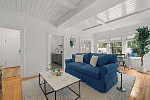 Luxe appartement, 1 slaapkamer, koelkast & magnetron | Woonruimte | Smart-tv, Netflix, Hulu en boeken