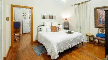 2 bedrooms, iron/ironing board, travel crib, free WiFi