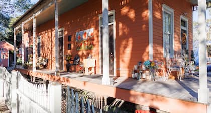 Abita Historic House - fun place to visit for a retreat full on relaxation.