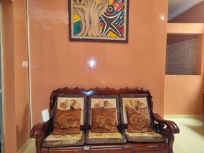 Interior - Spacious 2BR/2BA Modern Apartment (thies)