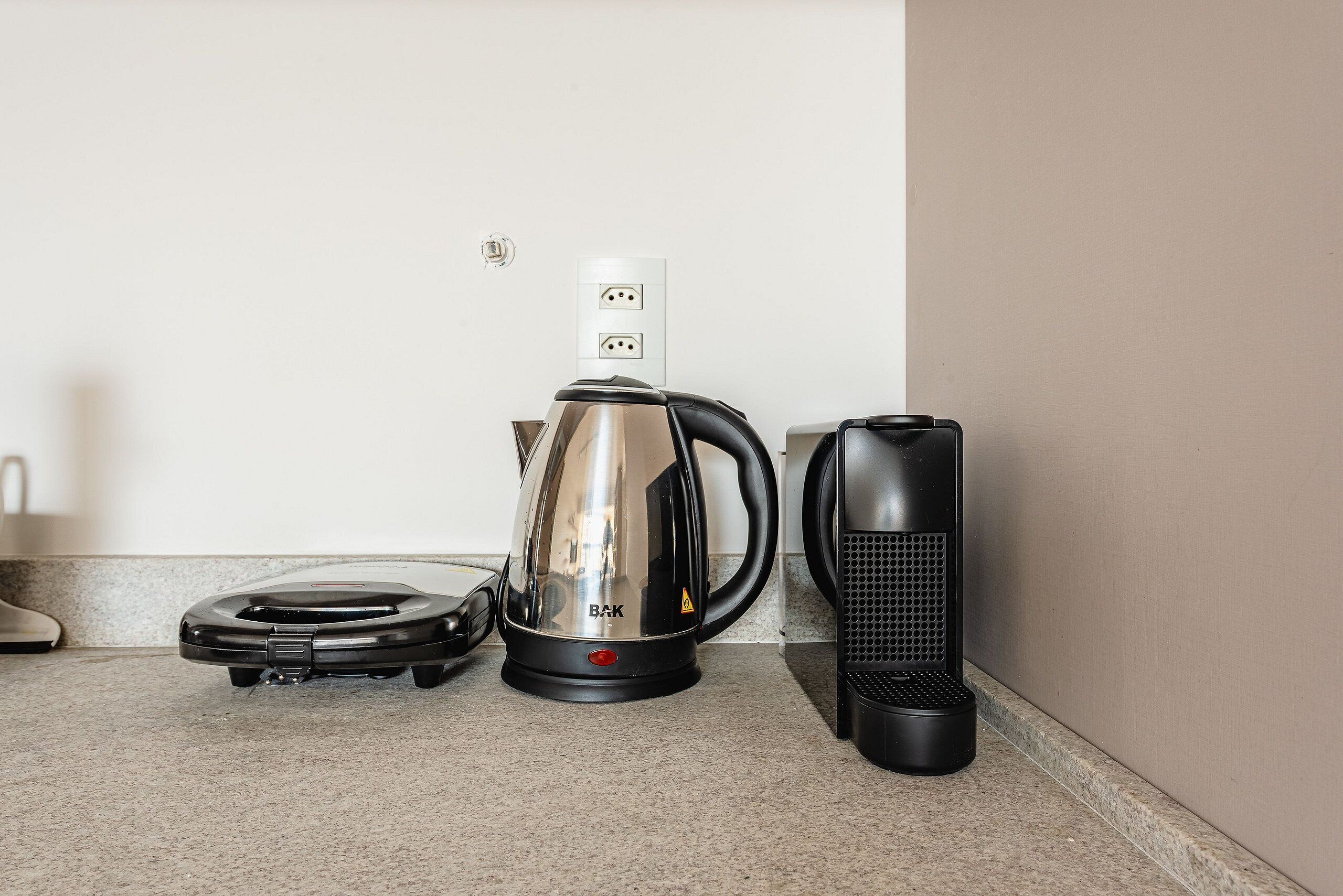 Executive Apartment, 2 Bedrooms | Coffee and/or coffee maker