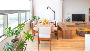 Imagen sin descripción, 5 de 113, botón