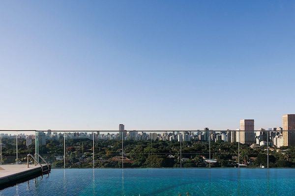 Piscina a l'aire lliure