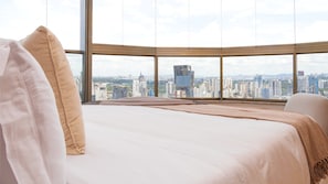 Luxe beddengoed, een kluis op de kamer, individueel gedecoreerd