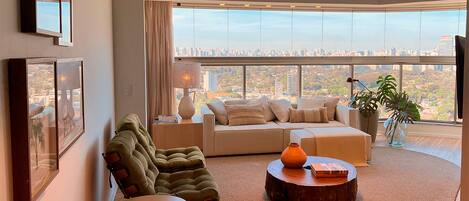 Apartamento | Área de estar | Smart TV 32 polegadas com canais a cabo