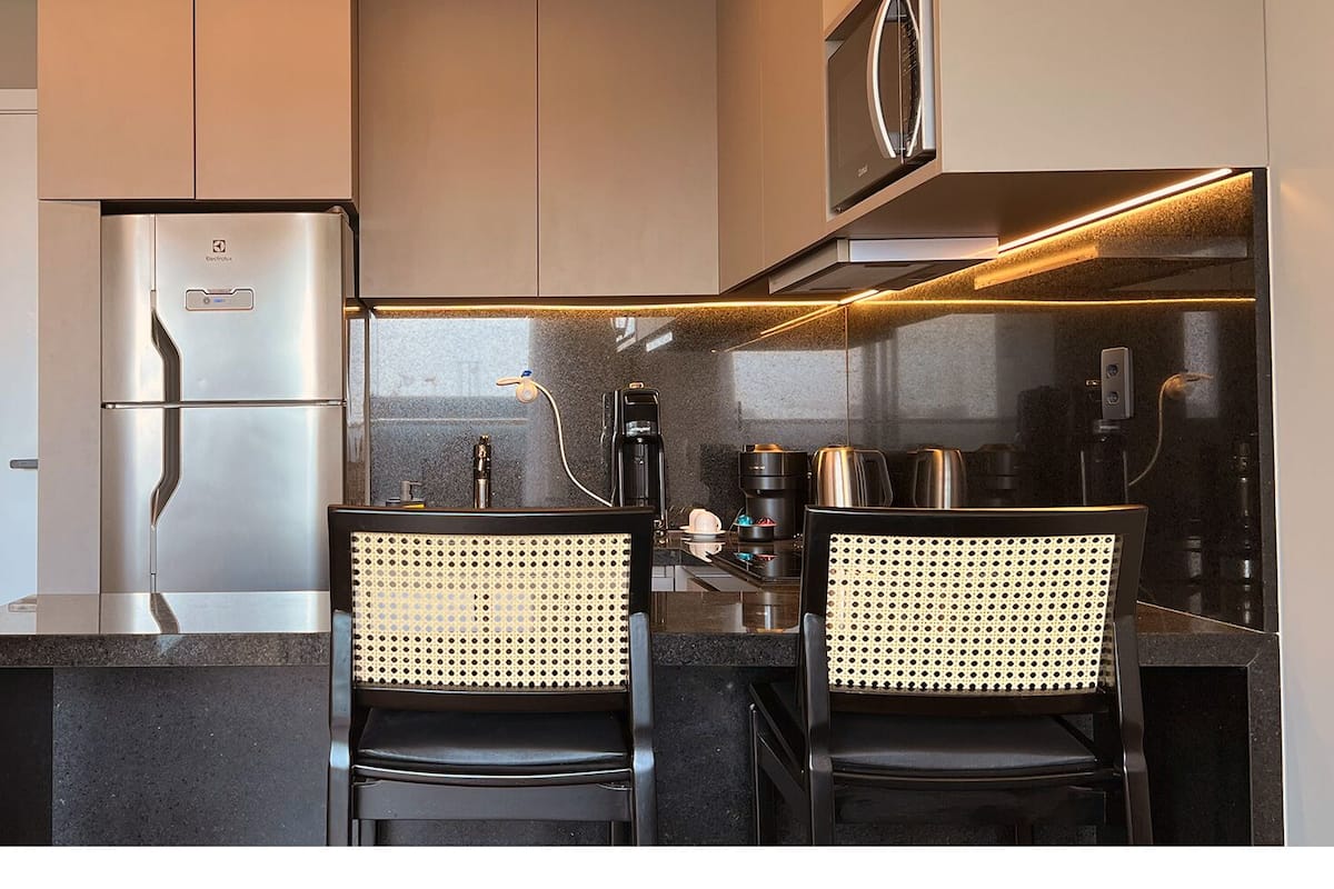 Monolocale Junior | Cucina privata | Frigorifero, microonde, macchina per caffè espresso