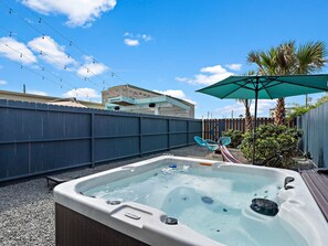 House, Multiple Beds, Hot Tub, Partial Sea View | Outdoor spa tub