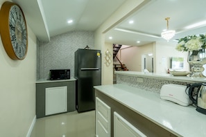 Interior - 👍👍👍pattaya villa 4 bedrooms 5 minutes jomtien beach near Walking street (CHON BURI)