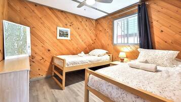 3 dormitoris, escriptori, wifi gratuïta i roba de llit