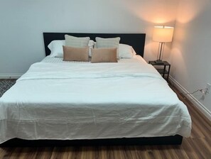 1 bedroom, iron/ironing board, free WiFi, bed sheets - Bright and Cozy guest suite near airport (Calgary)