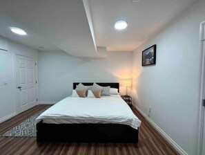 1 Schlafzimmer, Bügeleisen/Bügelbrett, kostenloses WLAN, Bettwäsche