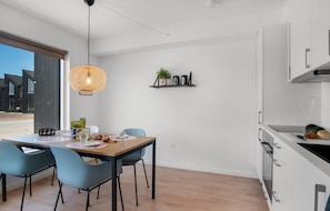 Fridge, oven, stovetop, dishwasher - Havnehusene, Lejl. 37 (Slagelse)