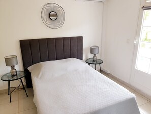 2 bedrooms, iron/ironing board, WiFi, bed sheets - Appart Moderne Avec vue Mer & Pitons (Le Lamentin)