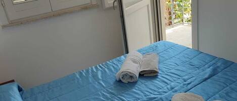 1 soverom, strykejern/-brett, wi-fi (inkludert) og sengetøy