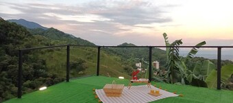 Cabaña de Lujo con Espectacular Vista a las Montañas de Ibagué