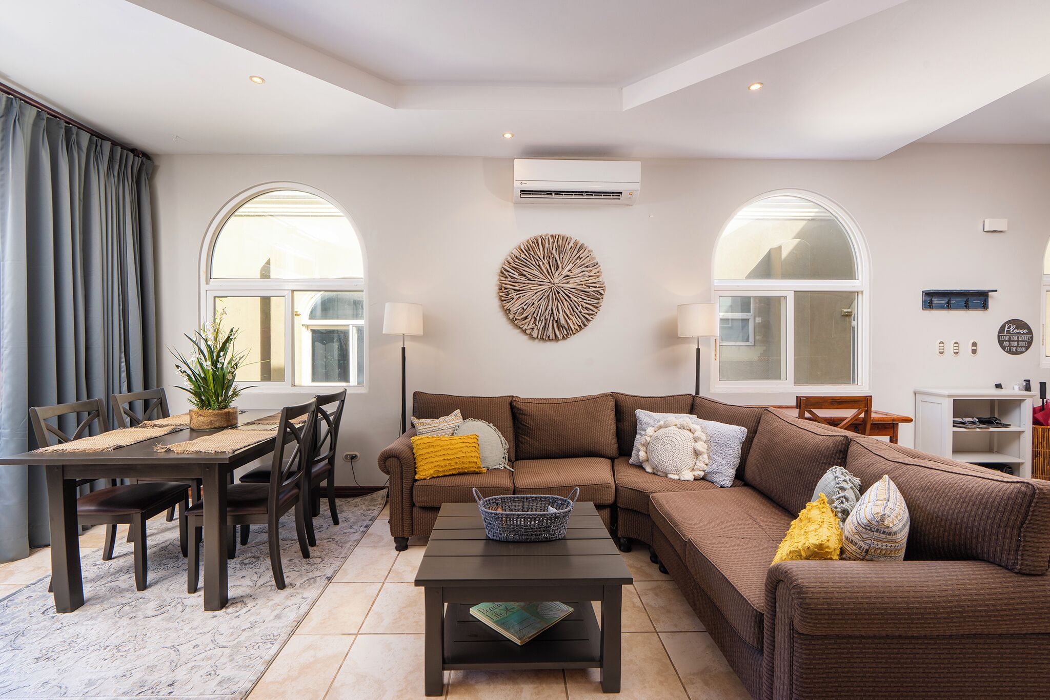 Smart TV, DVD player