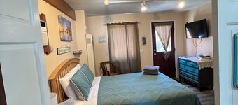 The Bungalow on Mill St.
