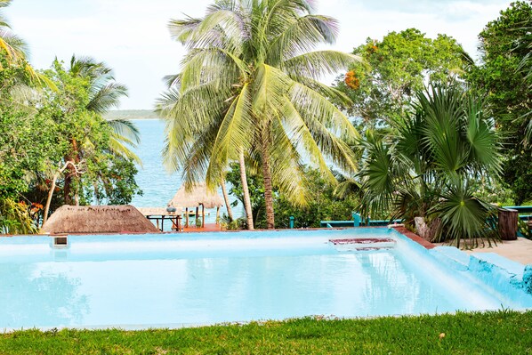 Alberca al aire libre 