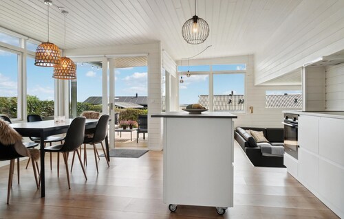 3 bedroom nice home in Rønde