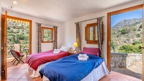 3 عدّة غرف نوم ومكواة/لوح كي وسرير سفر وواي فاي