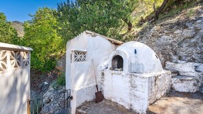 Property grounds - Cortijo Rio Seco Las Golondrinas Almuñécar by Ruralidays (Granada)