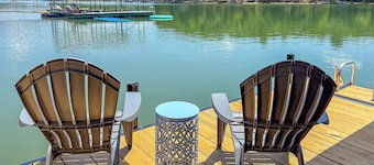 Lakefront Sharps Chapel Retreat w/ Boat Dock!