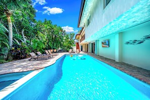 Outdoor pool, a heated pool