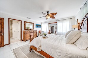 5 bedrooms, desk, iron/ironing board, free WiFi