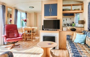 Smart TV - 2 bedroom lovely home in Retranchement (Retranchement)