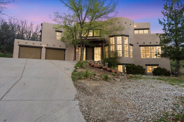 Exterior - Serenity Skyline Lodge (Colorado Springs)