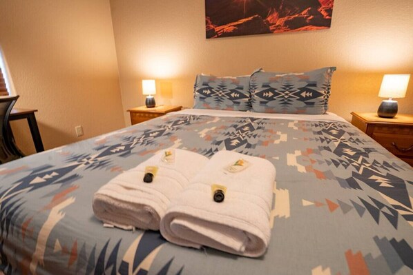 3 bedrooms, desk, iron/ironing board, travel cot