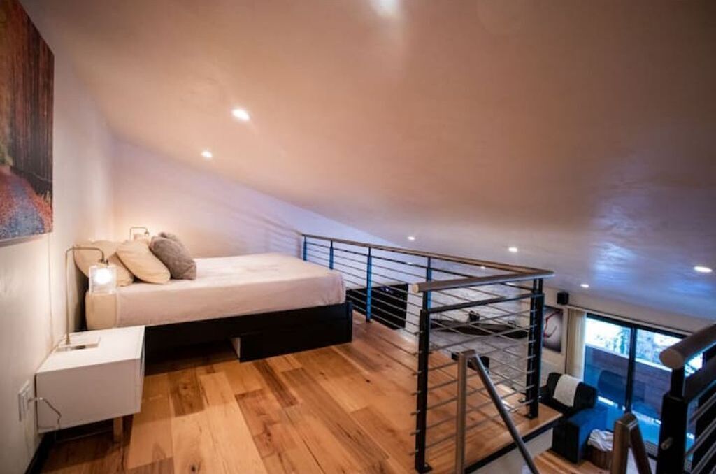 1 bedroom, iron/ironing board, travel cot, free WiFi