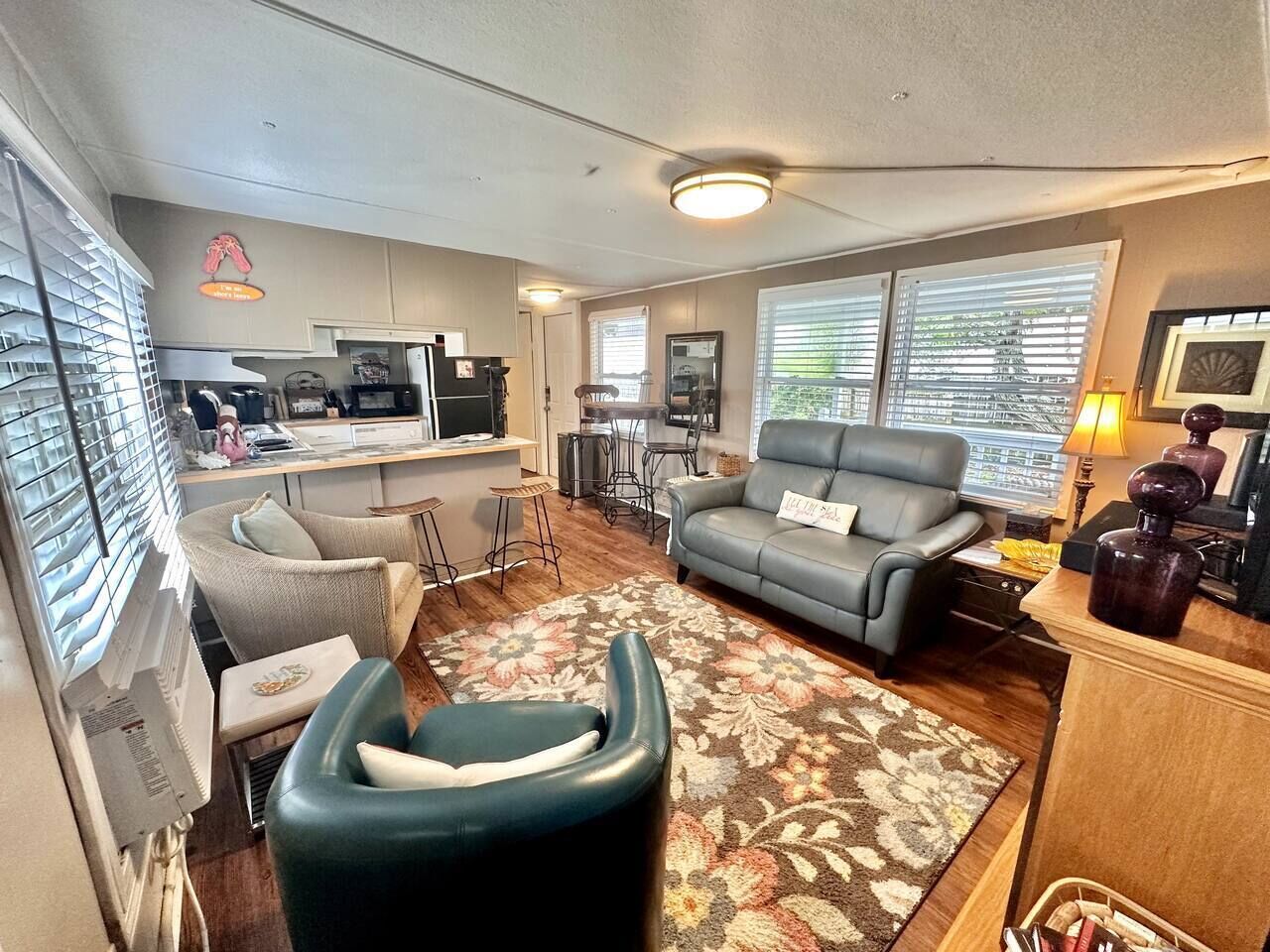 Blue Haven - Minutes from Beach!