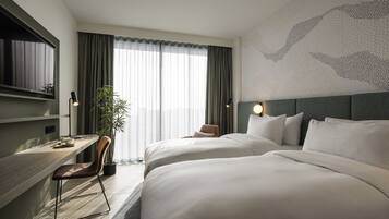 Standard Room, 2 Twin Beds | Minibar, in-room safe, desk, soundproofing